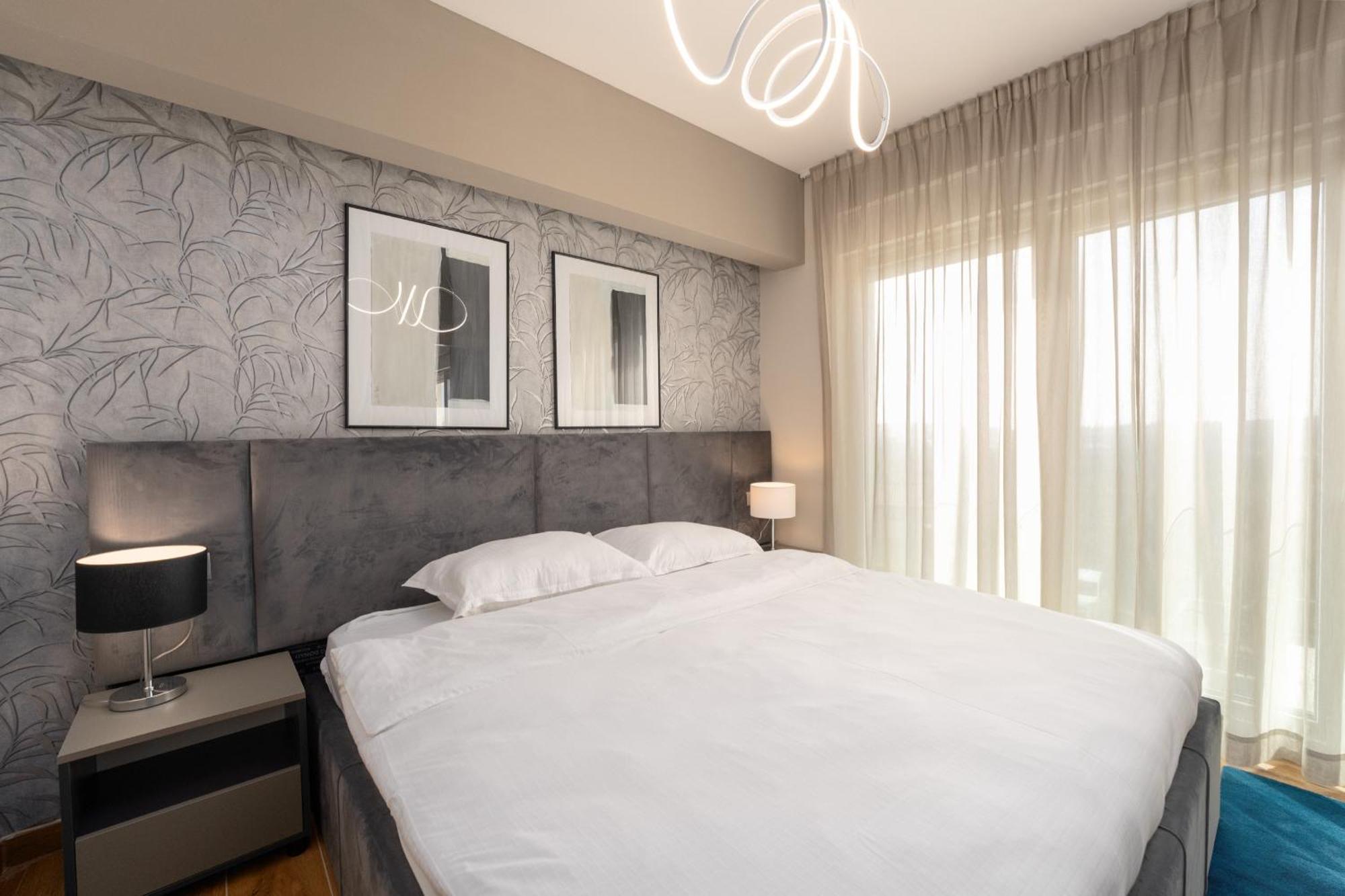 Larum Apartmens Vrsar Exterior photo