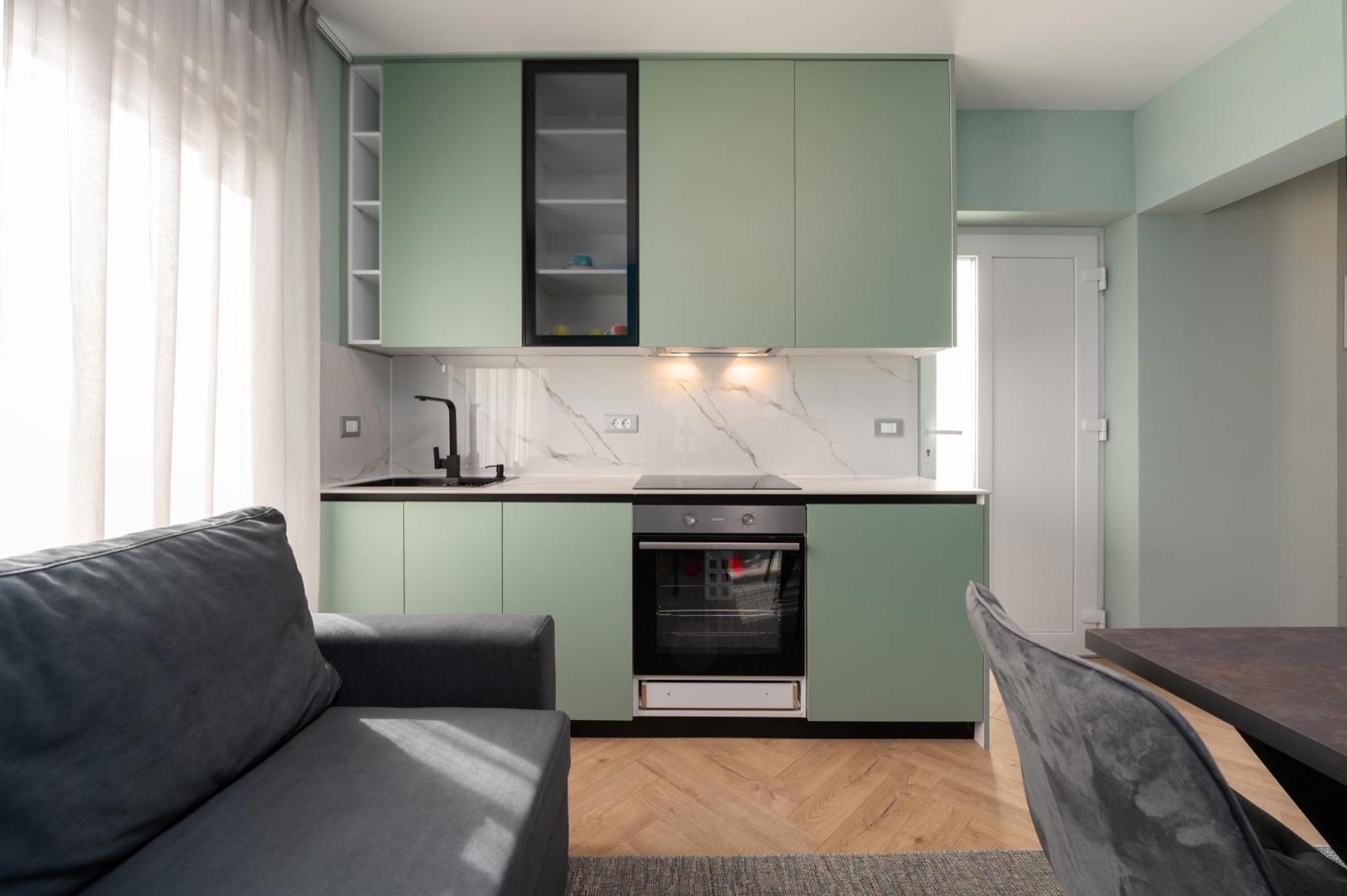 Larum Apartmens Vrsar Exterior photo