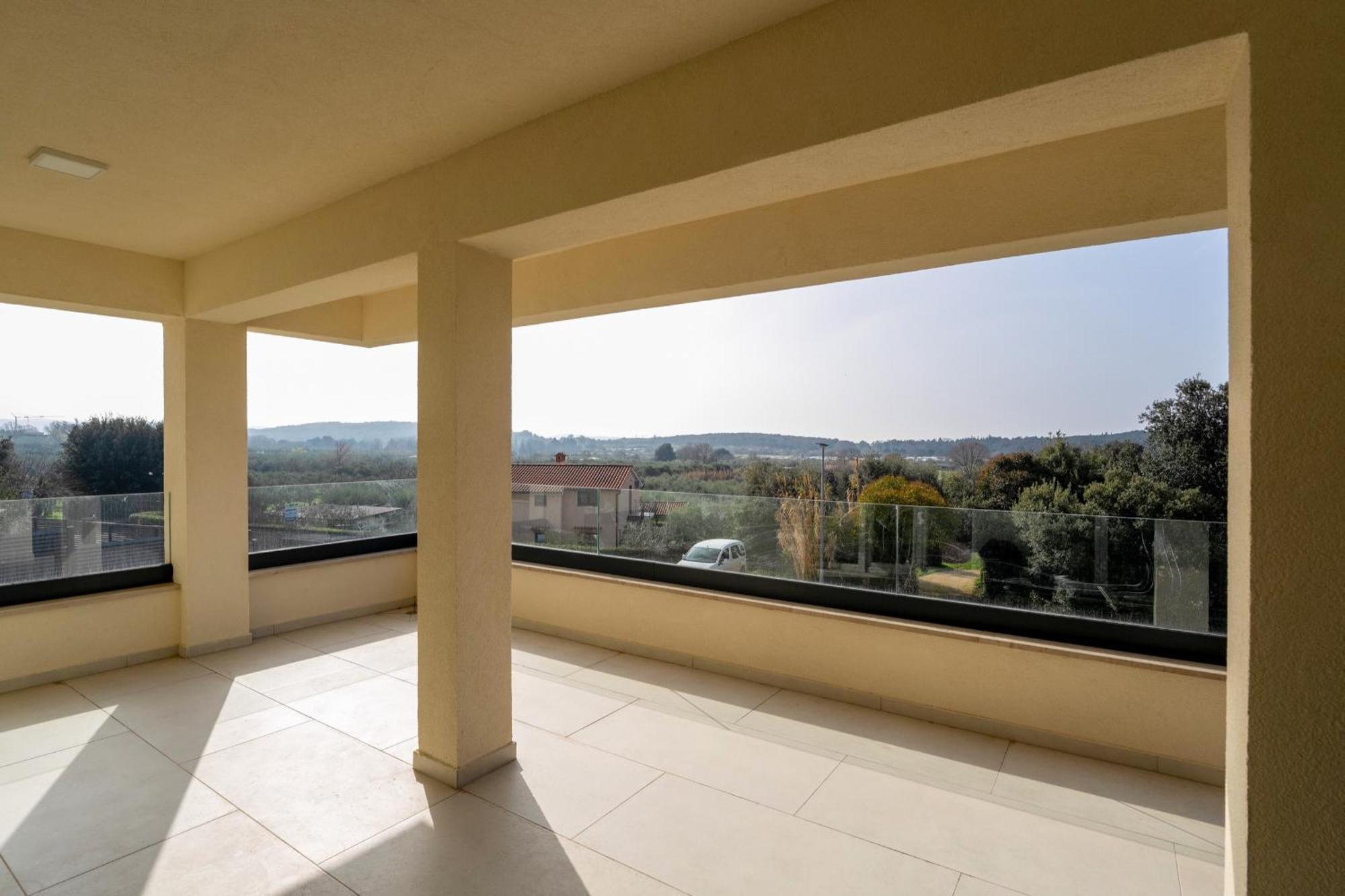 Larum Apartmens Vrsar Exterior photo